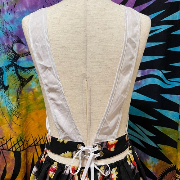 🌈 Lovely getaway flower picnic romper - Picture 7 of 12